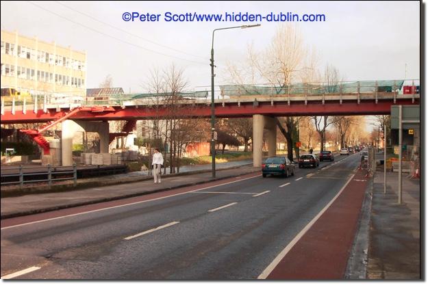 charlemont street bridge dublin cycle lane provision