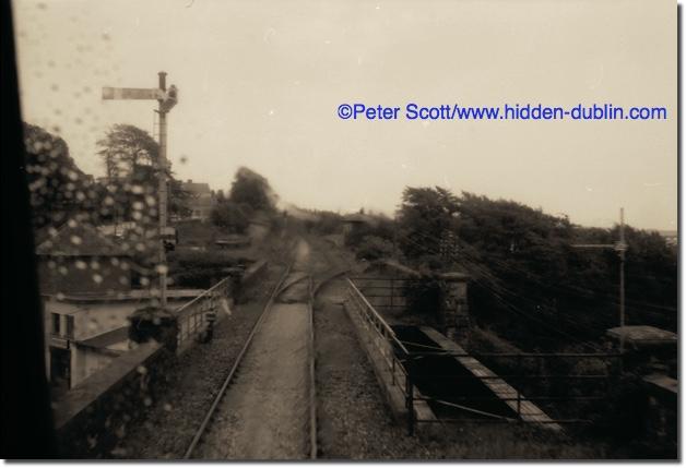 Kilmacthomas station where the driver of 159 thoughtfully stops to allow enthusiasts to take pictures, 11 June 1987, picture copyright Peter Scott